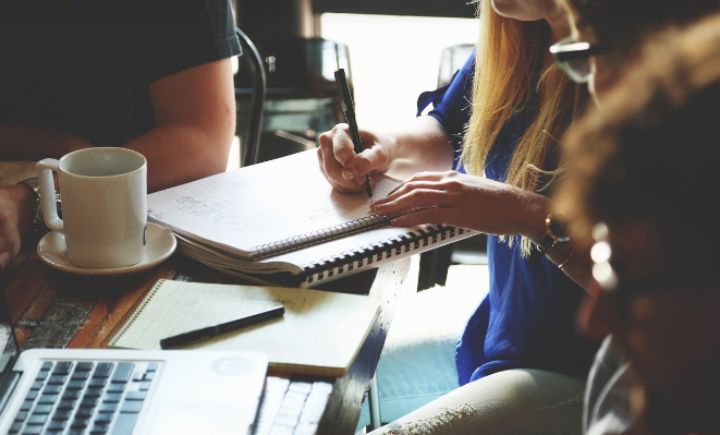 如何提升夏季辦公室員工滿意度？當然非冰咖啡莫屬?。? /></p><p>為了提升員工的工作滿意度，公司提供<a href=